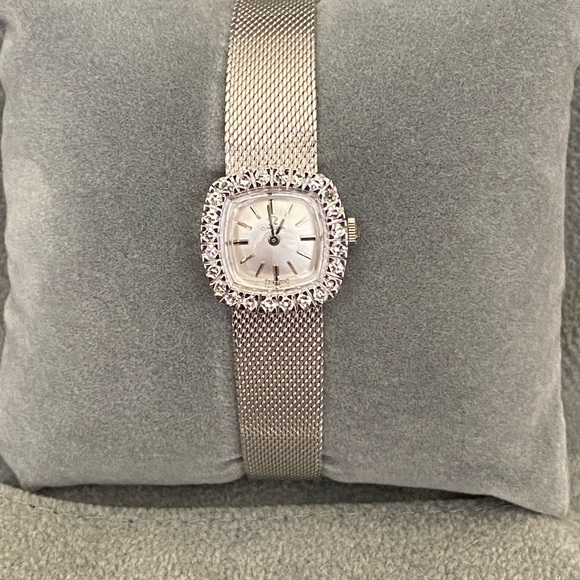 Vintage Omega Ladies Diamond Luxury Watch - Picture 6 of 7